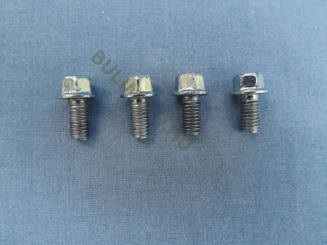 Hengerfej fedél, szelep fedél rögzítő csavar Kasei QGZ50-15-20, QGZ80-30-16 vízszivattyú alkatrész QGZ50-101